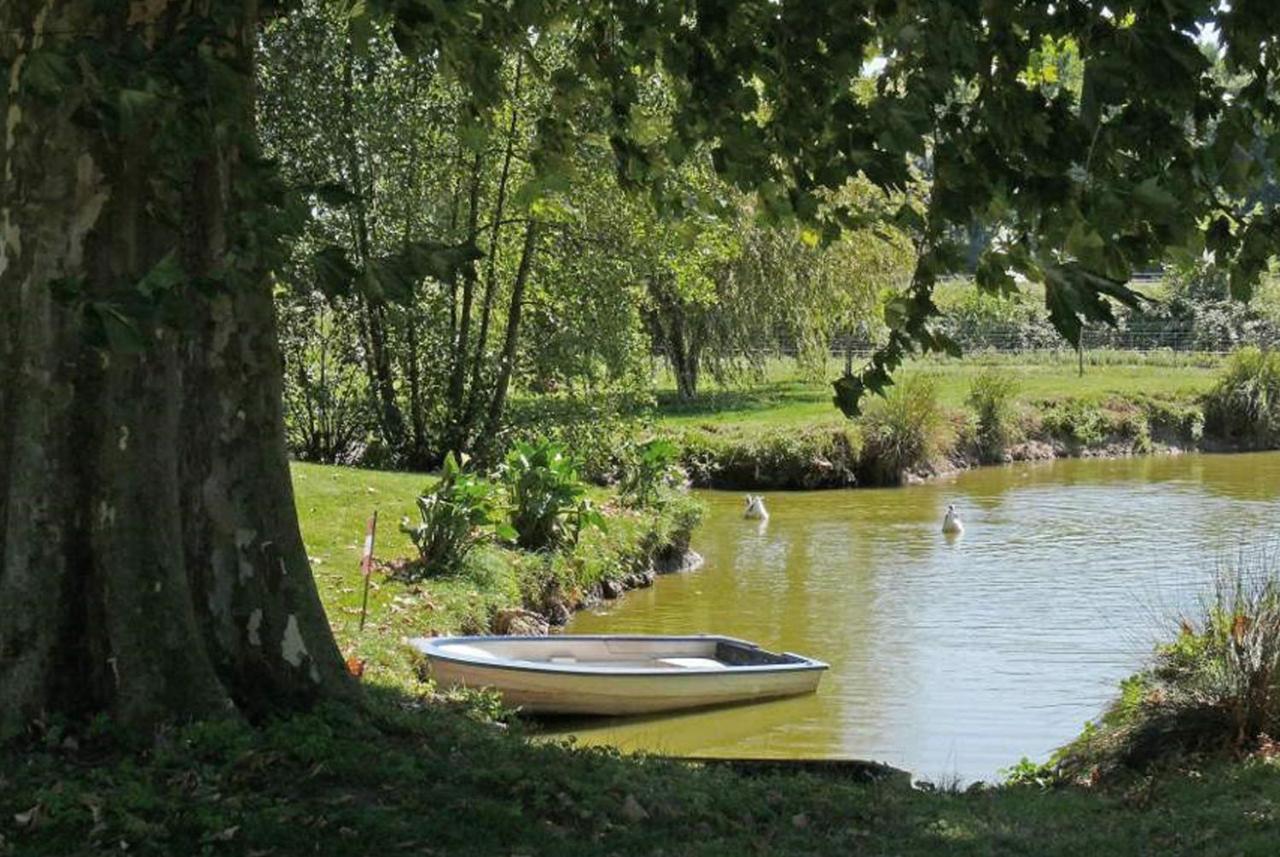 Domaine Ramonjavel, Glamping & Alpaca'S Acomodação com café da manhã Fongrave Exterior foto