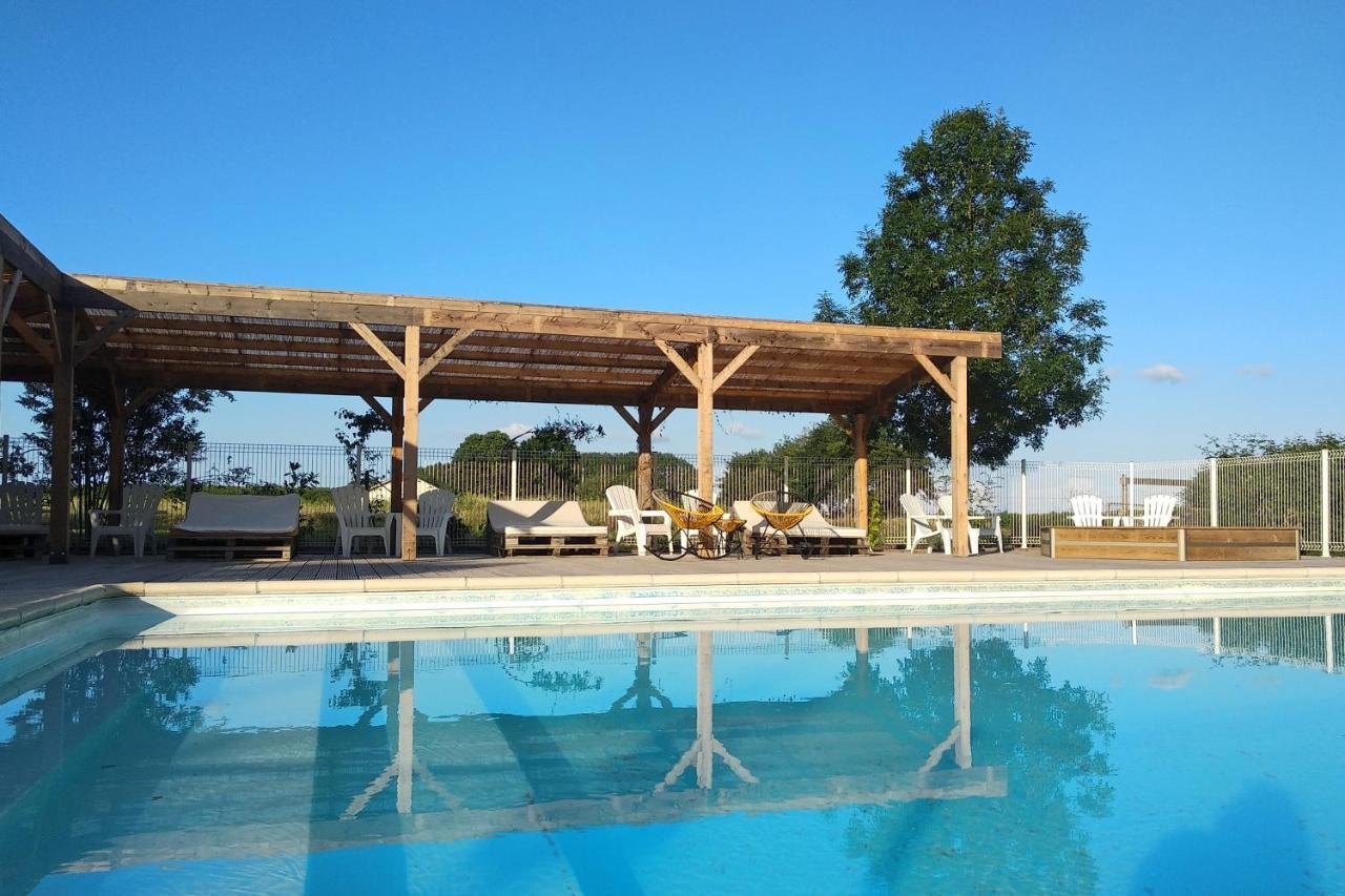 Domaine Ramonjavel, Glamping & Alpaca'S Acomodação com café da manhã Fongrave Exterior foto