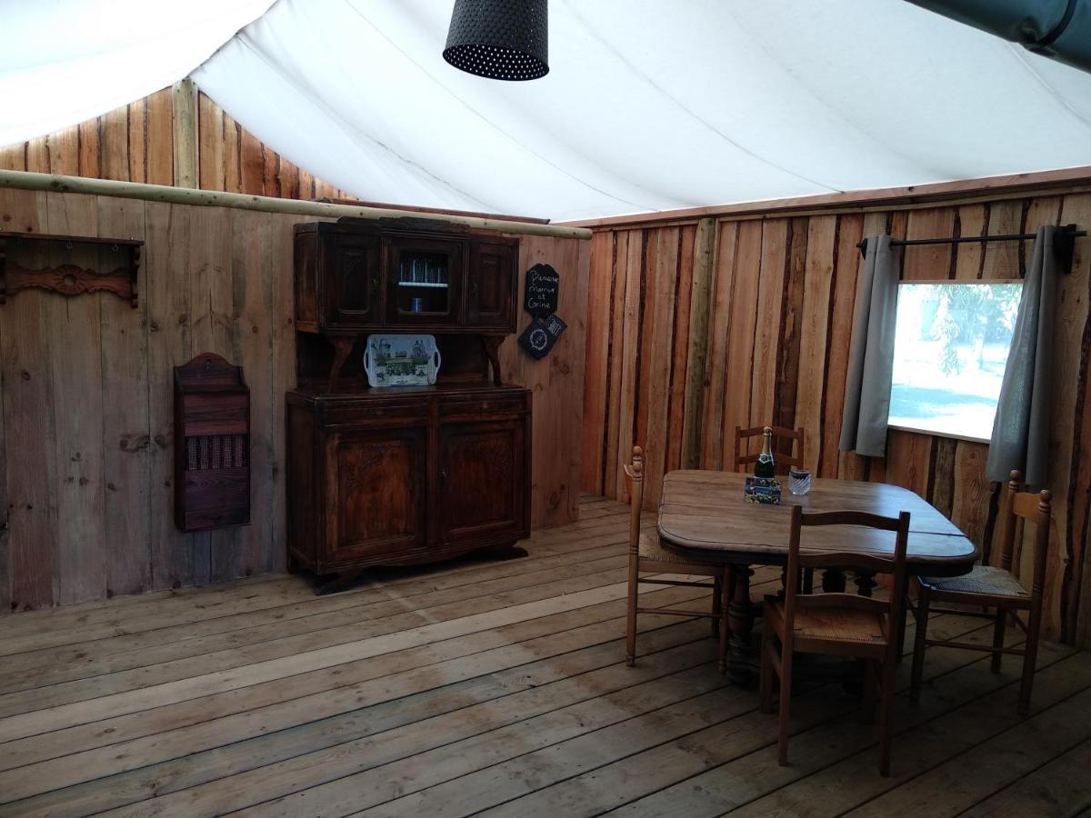 Domaine Ramonjavel, Glamping & Alpaca'S Acomodação com café da manhã Fongrave Exterior foto