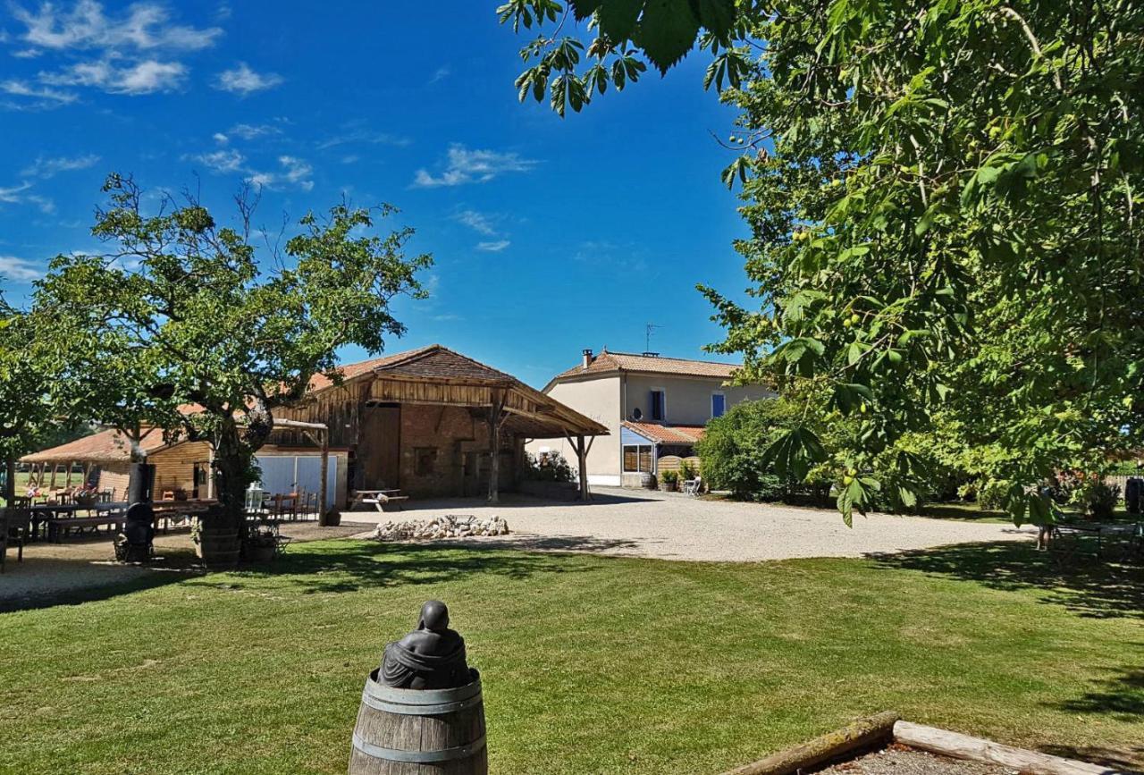 Domaine Ramonjavel, Glamping & Alpaca'S Acomodação com café da manhã Fongrave Exterior foto