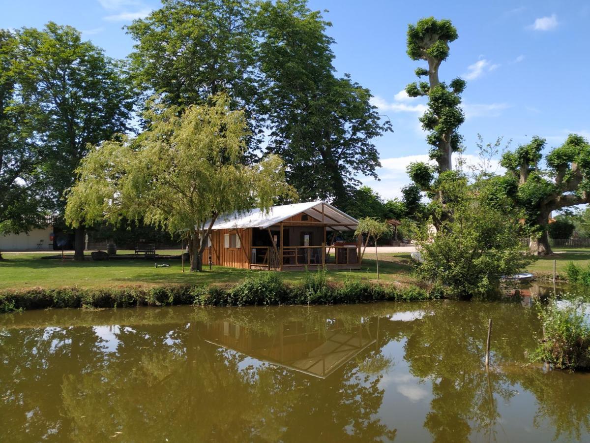 Domaine Ramonjavel, Glamping & Alpaca'S Acomodação com café da manhã Fongrave Exterior foto